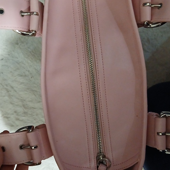 Vintage Coach Soho Bag 9544 In Bubblegum Pink EUC - Picture 7 of 10